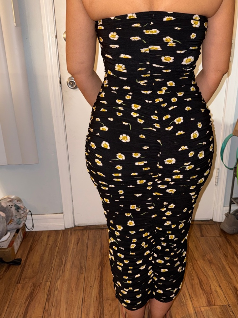Norma Kamali Black Strapless Midi Dress with Yellow Daisy Print - Picture 5 of 7